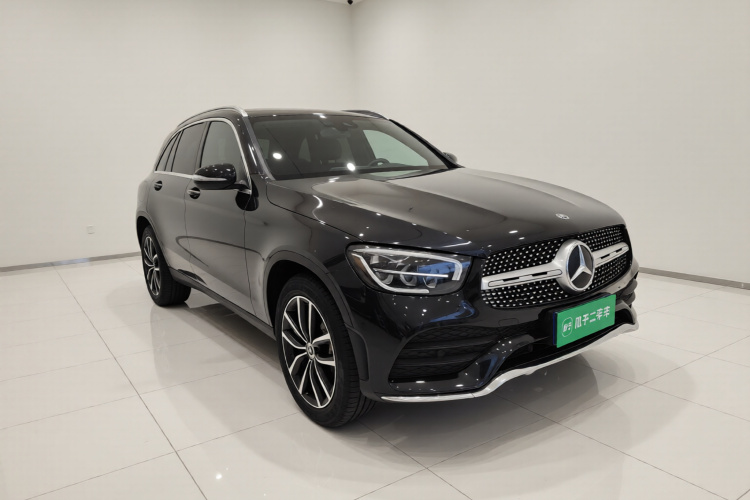 奔驰GLC 2020款 改款 GLC 260 L 4MATIC 豪华型车身外观3