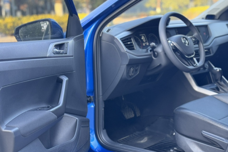 大众 Polo 2019款 Plus 1.5L 自动全景乐享版中控内饰7002