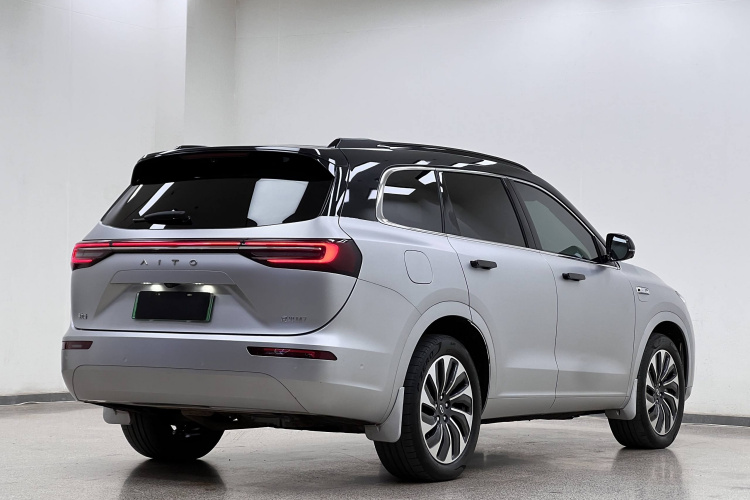 鸿蒙智行 问界M7 2024款 1.5T 智驾四驱Max版 5座车身外观6008