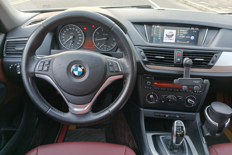 宝马X1 2014款 sDrive18i 时尚型中控内饰7002