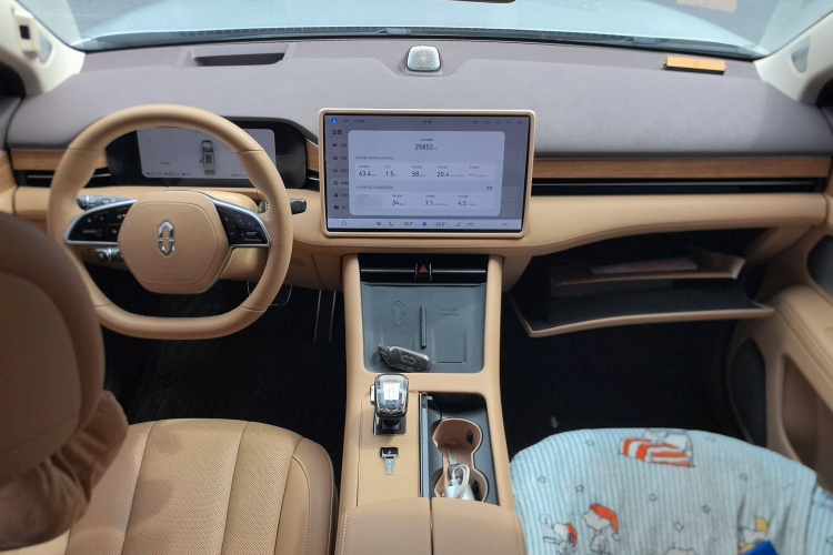 鸿蒙智行 问界M7 2024款 1.5T 后驱Plus版 5座中控内饰7002