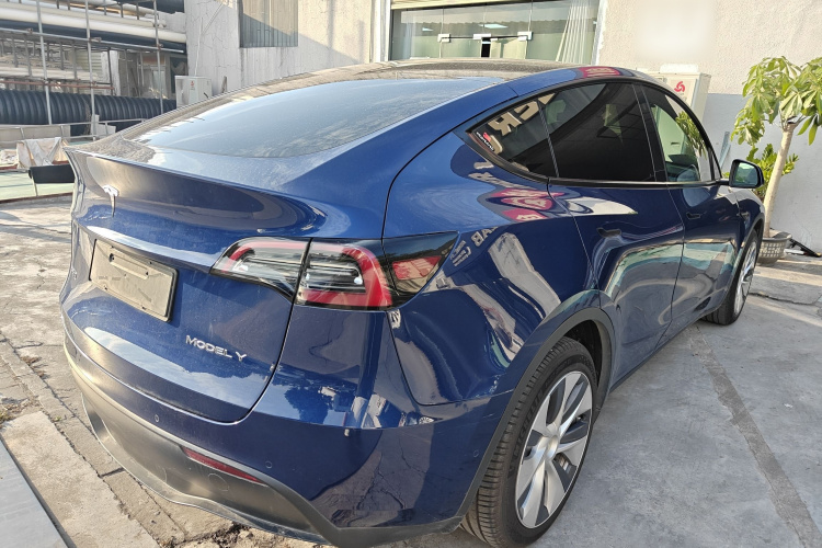 特斯拉 Model Y 2021款 长续航全轮驱动版车身外观6006