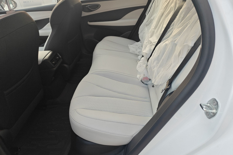 比亚迪 海豹05 DM-i 2025款 DM-i 智驾版 55KM豪华型中控内饰21