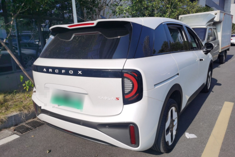 ARCFOX极狐 极狐考拉S 2024款 AIR车身外观7