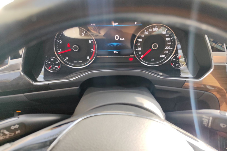 大众 辉昂 2018款 改款 380TSI 两驱商务版局部细节14