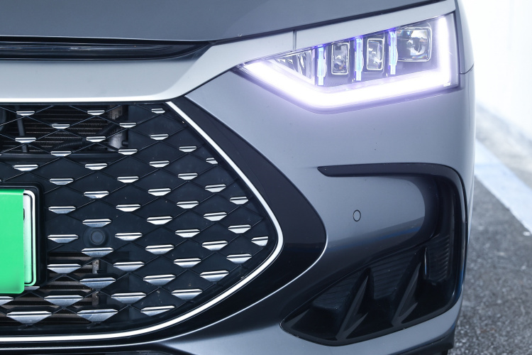 比亚迪 汉 2023款 DM-i 冠军版 200KM 旗舰型局部细节36