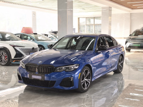 宝马3系 2022款 325i M运动曜夜套装