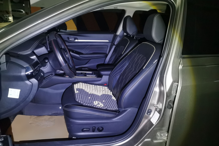 日产 天籁 2022款 2.0L XL-Upr 优享版中控内饰19