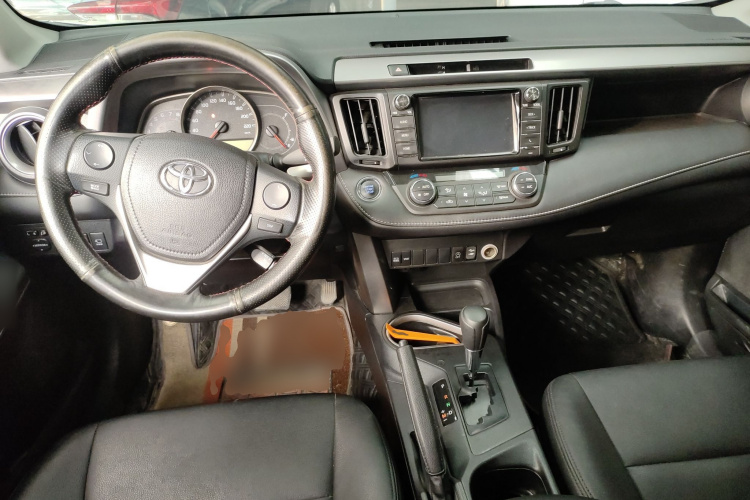 丰田 RAV4荣放 2019款 2.0L CVT两驱风尚版 国VI中控内饰12
