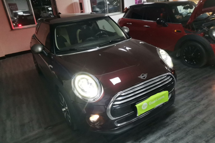 MINI 2019款 1.5T COOPER 经典派车身外观6002