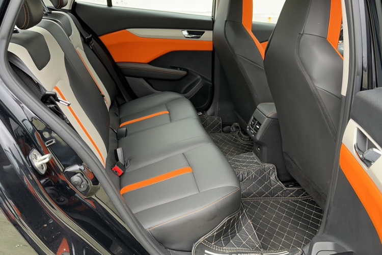 东风风神 奕炫 2023款 马赫版 1.5L 自动追影版中控内饰7003