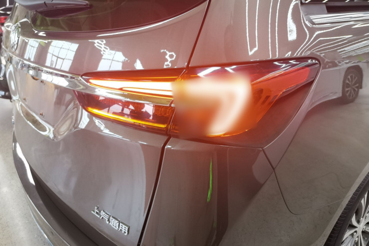 别克GL8 2022款 陆上公务舱 652T 舒适型车身外观6006