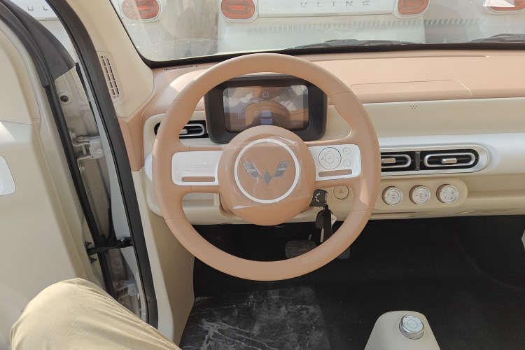 五菱汽车 宏光MINIEV 2024款 第三代 215km 青春版中控内饰13