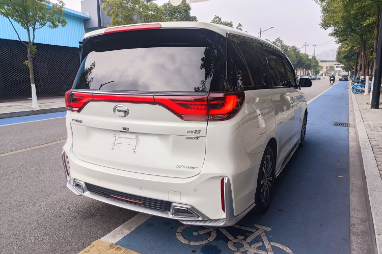 广汽传祺 传祺M8 2021款 大师系列 390T 尊贵版车身外观6008