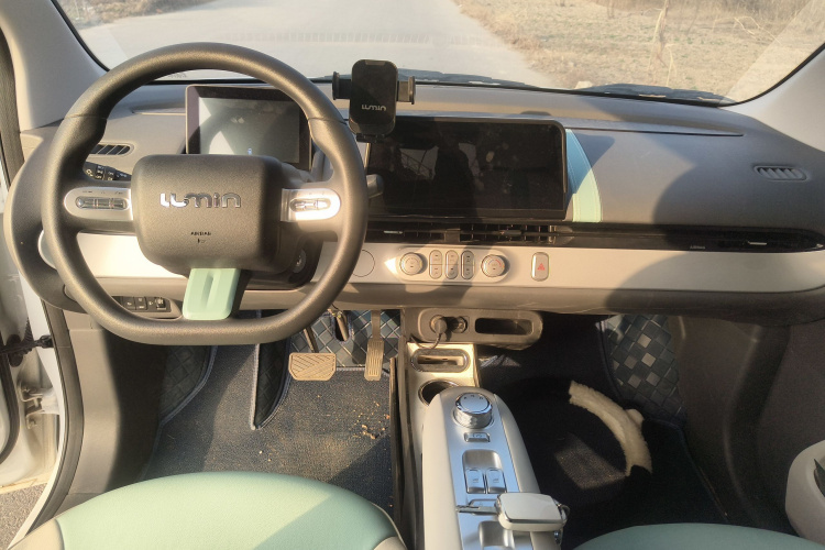 长安启源 长安Lumin 2025款 205km 香沁款中控内饰12