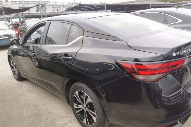 日产 轩逸 2023款 1.6L CVT悦享版车身外观4