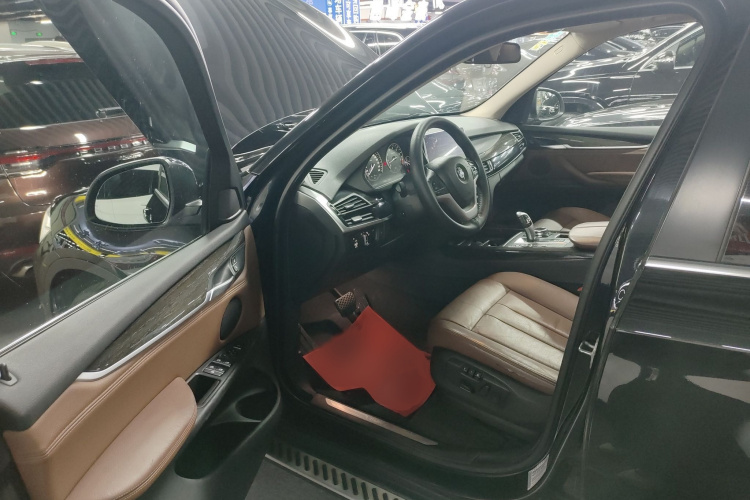 宝马X5(进口) 2014款 xDrive35i 豪华型中控内饰7003