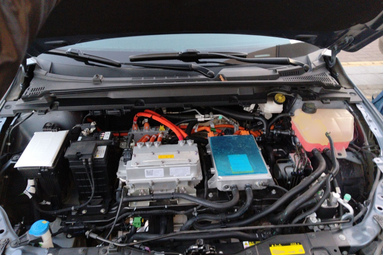 小鹏P5 2022款 550E机舱底盘24