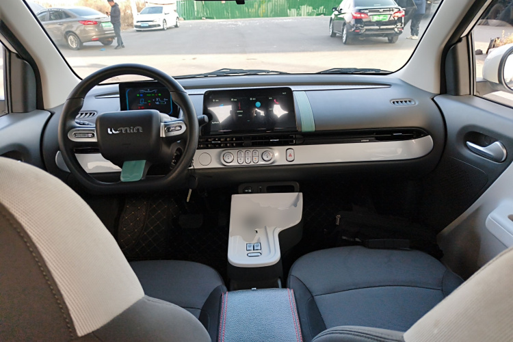 长安启源 长安Lumin 2023款 205km 香沁款中控内饰12