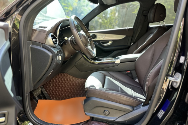 奔驰GLC 2020款 改款 GLC 260 L 4MATIC 豪华型中控内饰7013