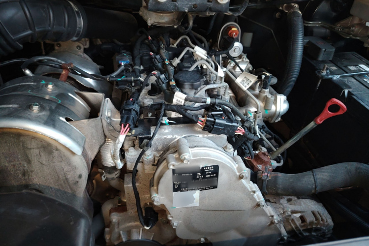 江淮瑞风 瑞风M4 2020款 2.0CTI 柴油 手动劲锐型 国VI局部细节24