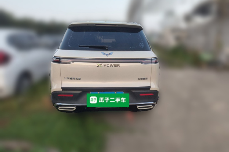 五菱汽车 五菱星云 2023款 2.0L DHT 旗舰版车身外观6