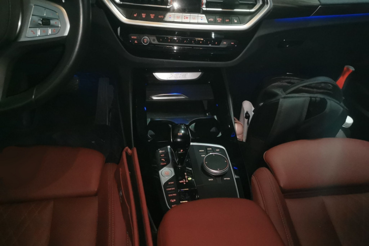宝马X3 2023款 改款 xDrive30i 领先型 M曜夜套装局部细节18