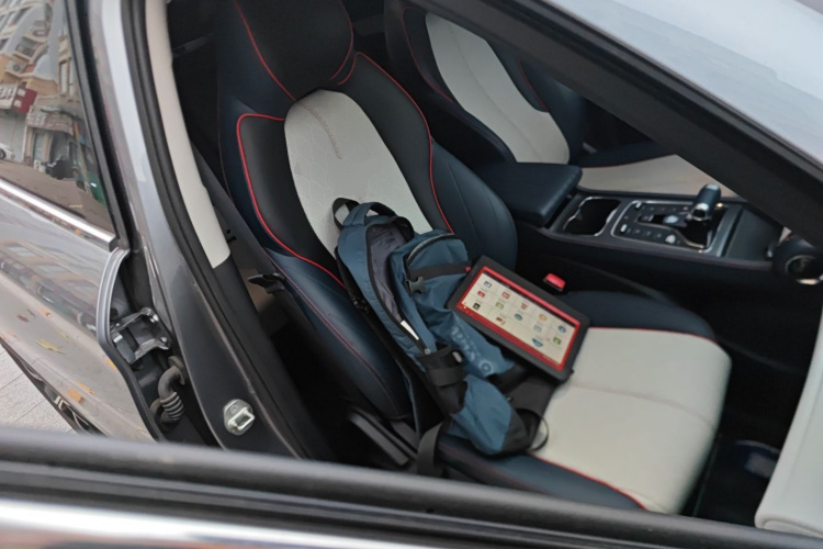 比亚迪 元PLUS 2022款 510KM 尊荣型局部细节41