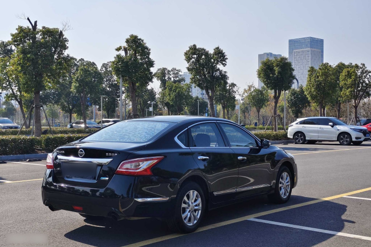 日产 天籁 2013款 2.0L XL舒适版车身外观6005