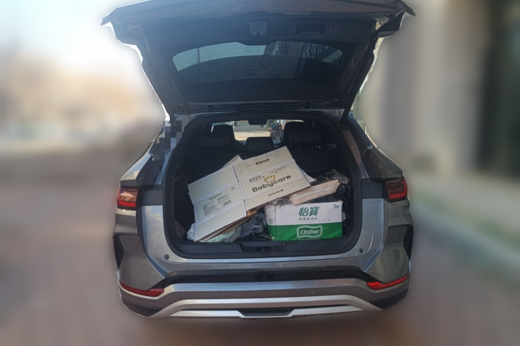 比亚迪 宋PLUS新能源 2023款 冠军版 DM-i 110KM 旗舰PLUS中控内饰23