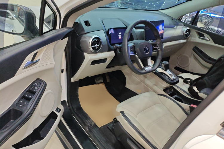 比亚迪 元Pro 2021款 401KM 尊贵型中控内饰7003