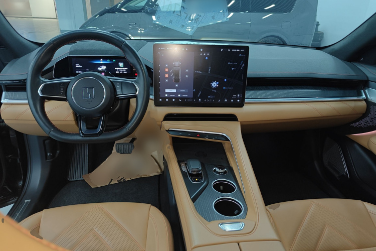 极氪001 2021款 超长续航双电机 YOU版中控内饰12