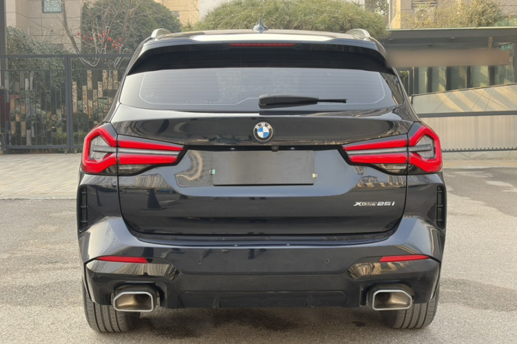 宝马X3 2022款 改款 xDrive25i M运动套装车身外观6006