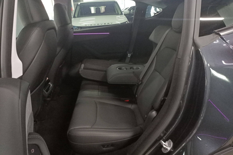 特斯拉 Model Y 2025款 长续航全轮驱动 首发版中控内饰21