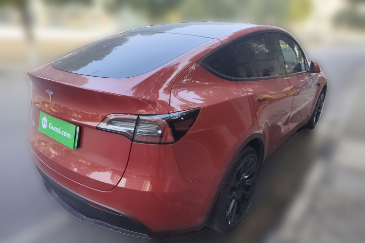 特斯拉 Model Y 2022款 改款 后轮驱动版车身外观7