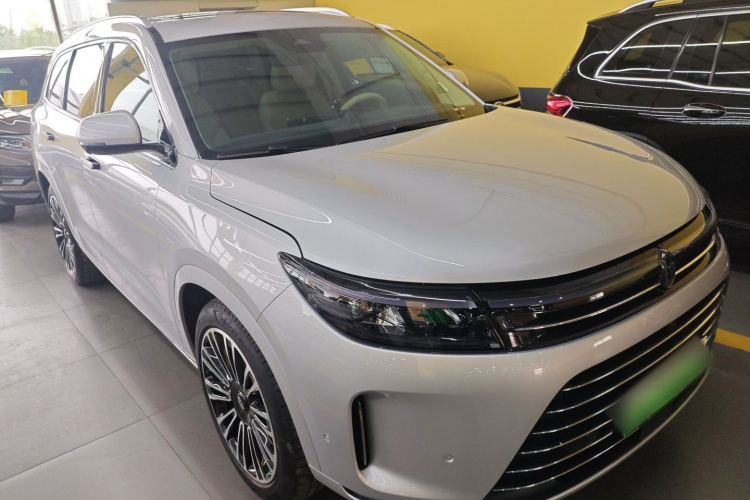 鸿蒙智行 问界M7 2024款 1.5T 后驱Plus版 5座车身外观3