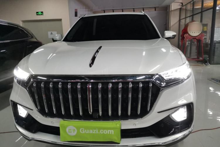 红旗HS5 2022款 改款 2.0T 智联旗享版车身外观2