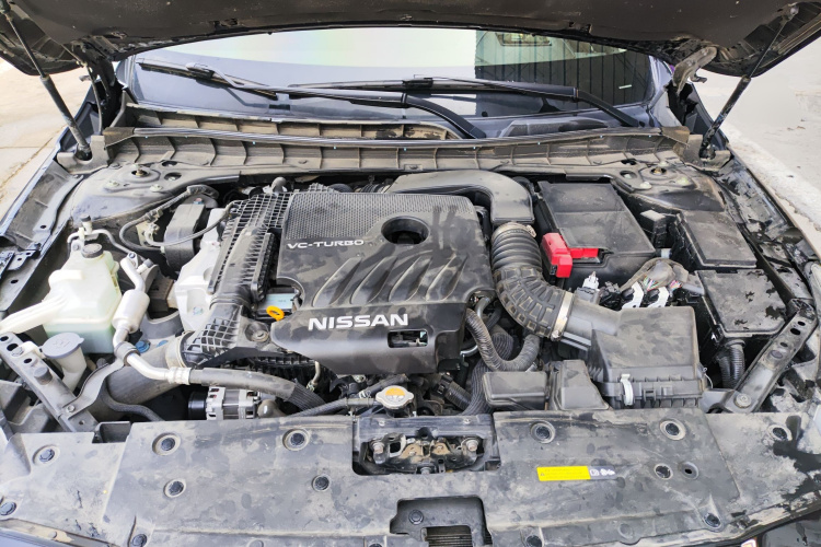 日产 天籁 2021款 2.0T XL Upper AD1 智享领航版机舱底盘24