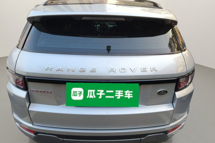 路虎 揽胜极光(进口) 2015款 2.0T 5门耀动版车身外观6