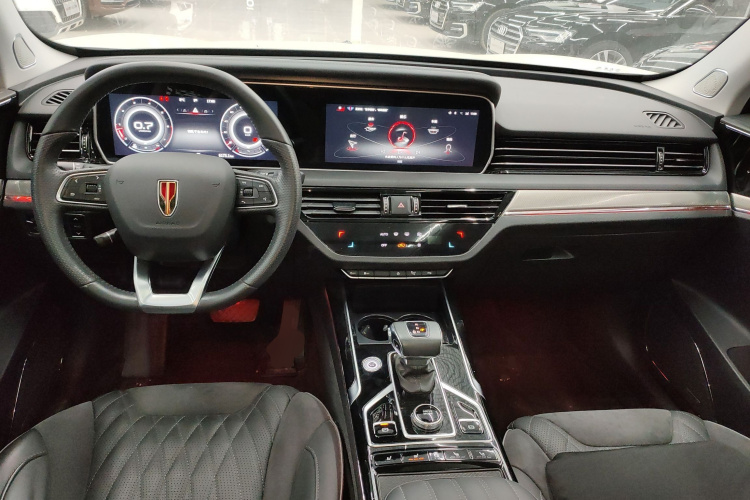 红旗HS5 2022款 2.0T 智联旗享版中控内饰12