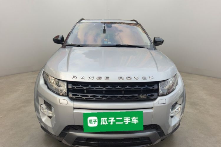 路虎 揽胜极光(进口) 2015款 2.0T 5门耀动版车身外观2