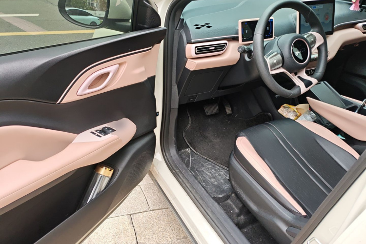 比亚迪 海鸥 2024款 荣耀版 305km 活力版中控内饰20