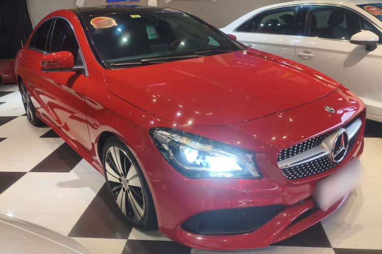 奔驰CLA 2019款 CLA 200 时尚型车身外观3