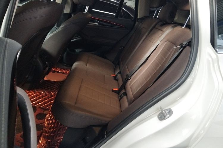 宝马X3 2021款 xDrive28i 豪华套装中控内饰21