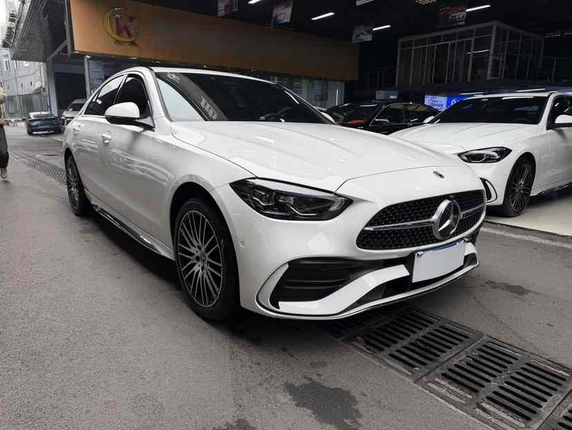 奔驰C级 2024款 改款 C 200 L 运动版(2)