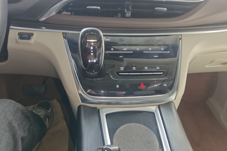 别克GL8 2020款 陆上公务舱 652T 尊贵型局部细节18