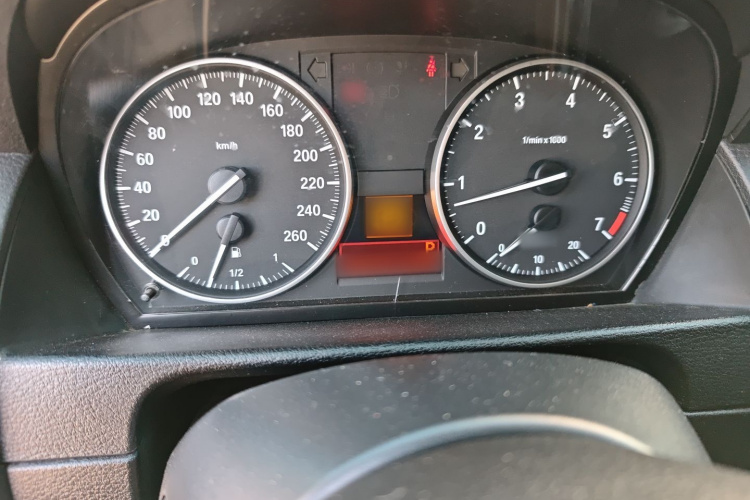 宝马X1 2014款 sDrive18i 时尚型局部细节14