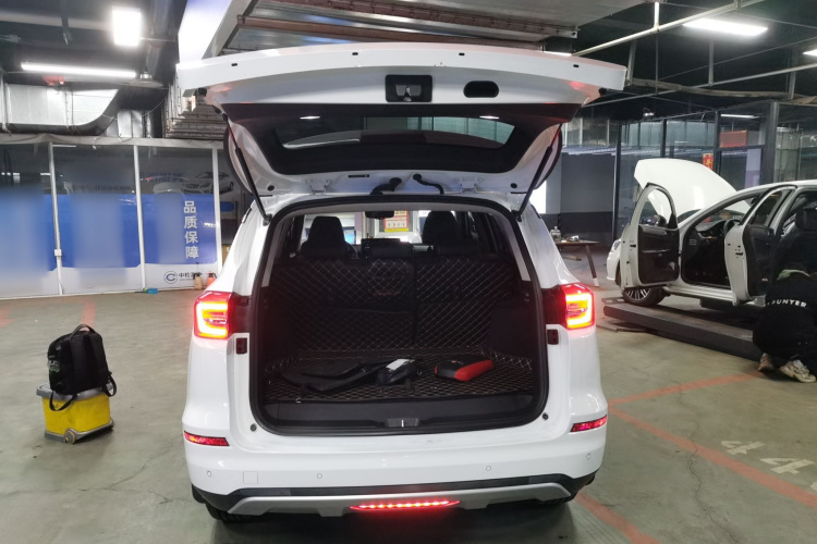 比亚迪 宋新能源 2019款 宋DM 1.5TID 智联锐动型局部细节23