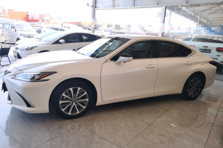 雷克萨斯ES 2021款 200 卓越版车身外观6003