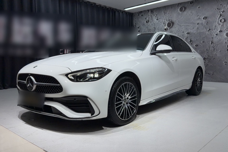 奔驰C级 2023款 C 260 L 运动版车身外观1